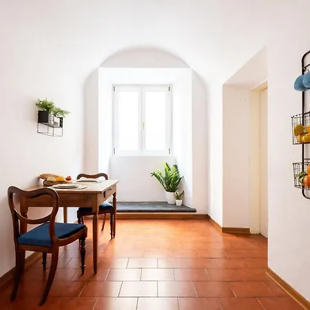 Historic Center! Charming Traditional Florentine Building - Ac,Wifi - By Likehomeflorence-3